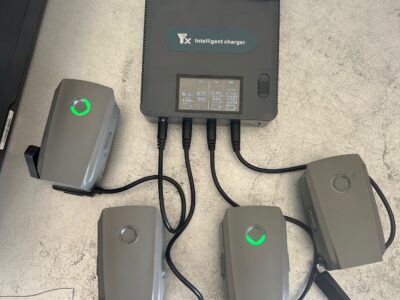 Intelligent charger（ Mavic2用純正バッテリー4個付）